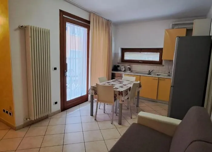 Tony In Apartman Bardolino