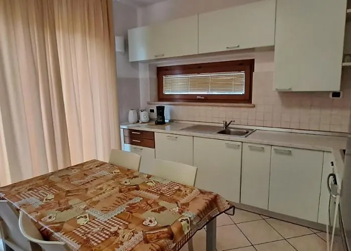 Tony In Apartman Bardolino